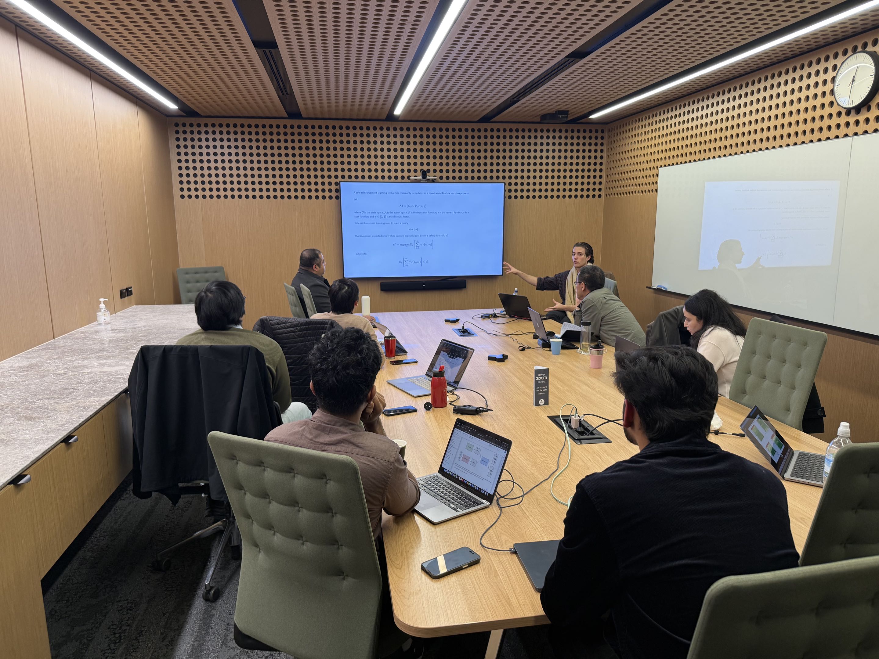 DMKD Group research discussion session